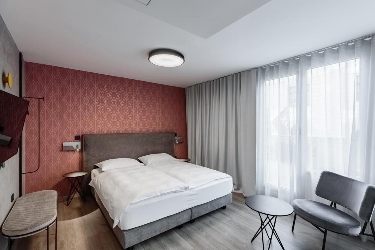 Отель Ibis Styles Ljubljana Centre Экстерьер фото